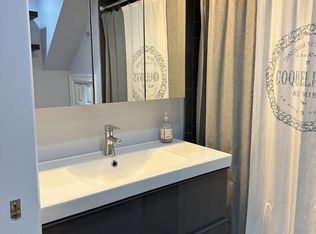 8 Cross St E #1, Somerville, MA 02145