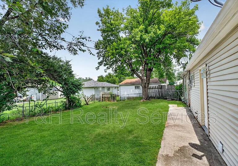 2714 Dawson St — Photo 23