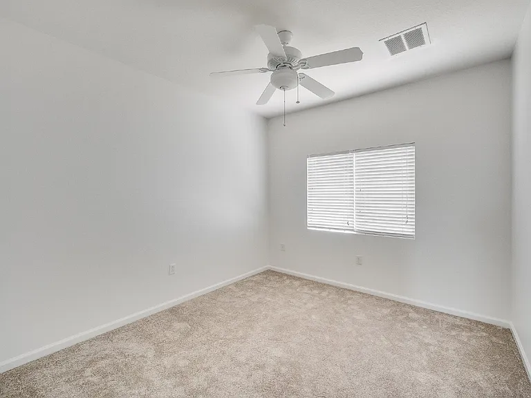 733 Ventura Dr — Photo 27
