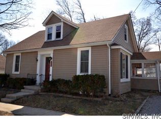 209 Cass St, Smithton, IL 62285