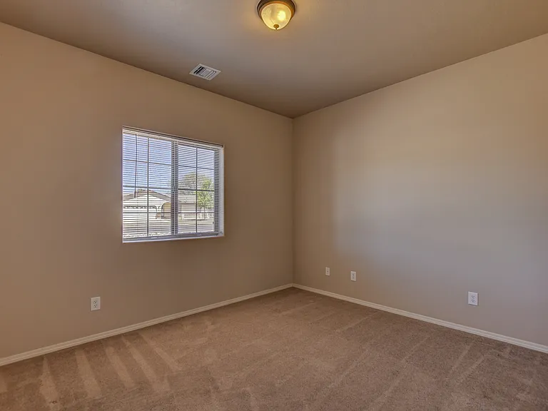 7839 E Loos Dr — Photo 14