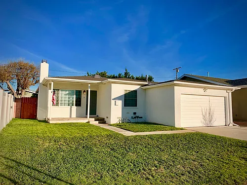 22714 Evalyn Ave Photo 1
