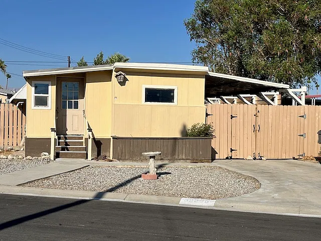 2 bed, 795 sqft, $1,500 — Photo 1