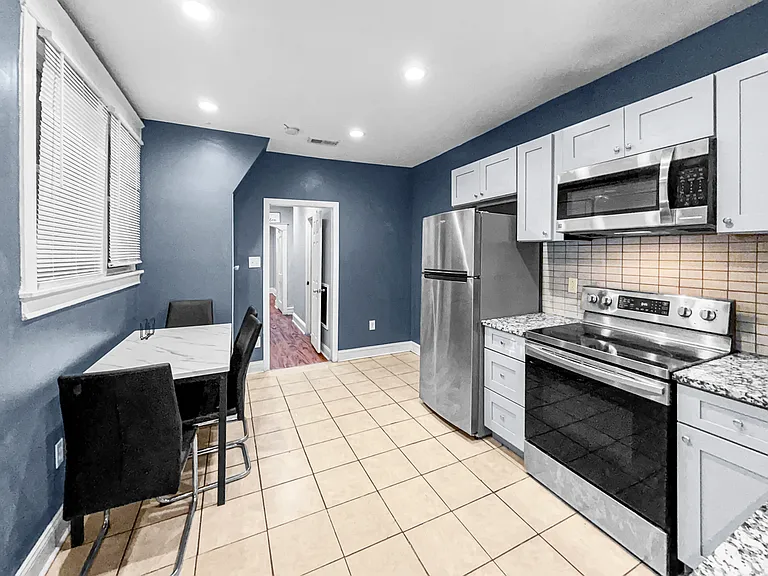 4644 G St #1 — Photo 7