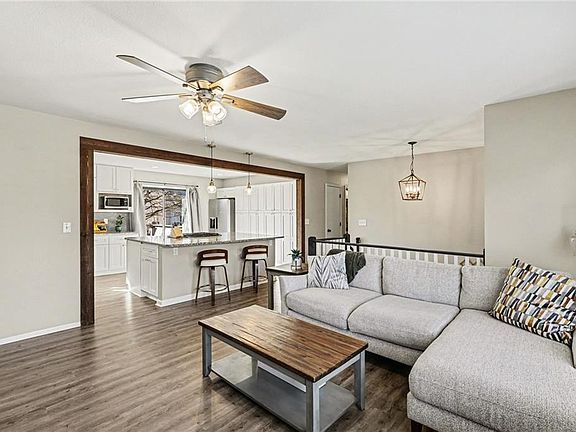 3rd image of 15113 W 91st Pl