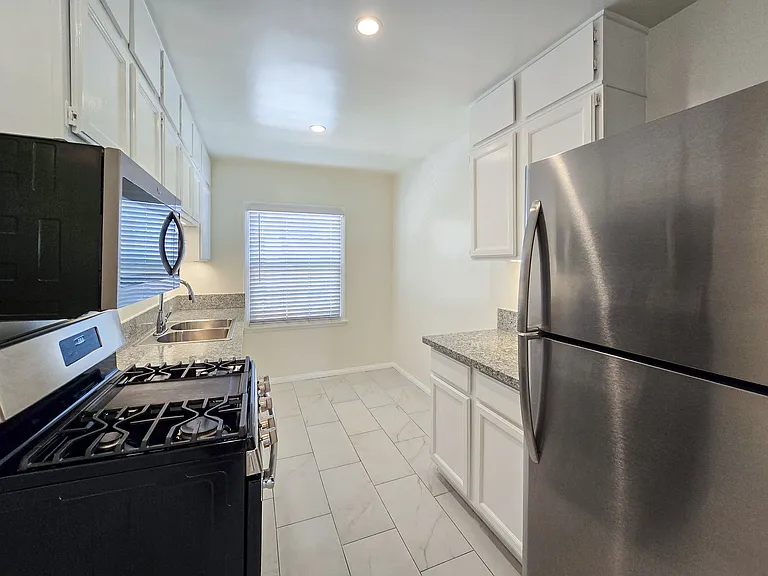 4635 Finley Ave #3 — Photo 7