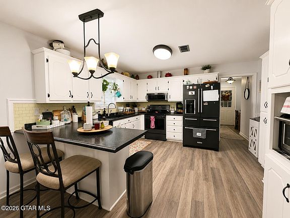5th image of 84 Bowling Green Cir