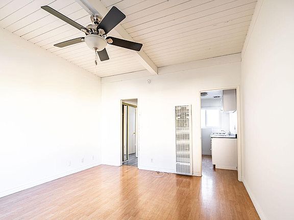 2nd image of 3730 Clarington Ave APT 10