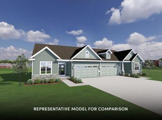 1021 Elderberry Rd, Oconomowoc, WI 53066