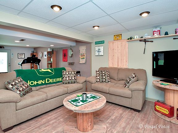 5th image of 305 Britnie Dr
