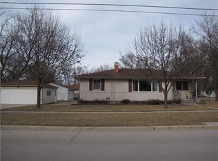 1408 3rd St, Nevada, IA 50201