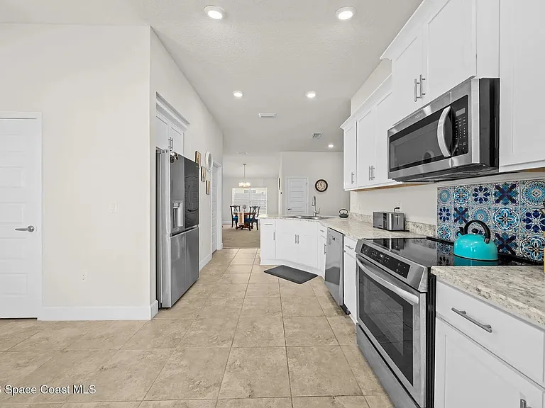 695 Lantana St — Photo 11