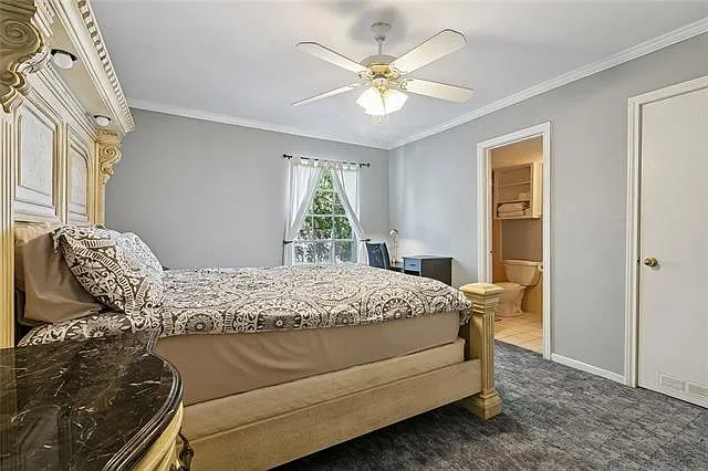 3201 Saint Charles Ave #220 — Photo 8