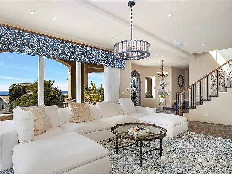 840 Canyon View Dr — Photo 4