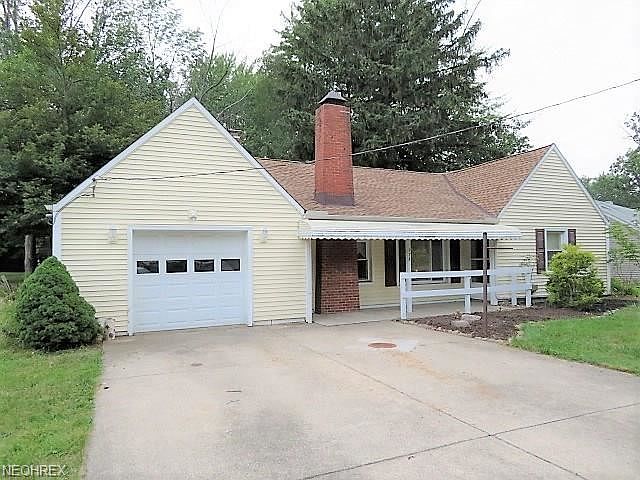 1st image of 978 Stevens Blvd