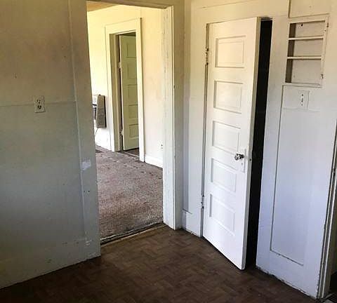 3rd image of 321 N Park St
