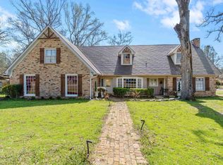 809 Madelaine Dr, Gilmer, TX 75644