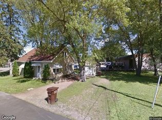 1644 Delano Ave, Maple Plain, MN 55359