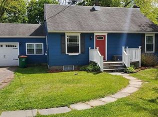 310 Spackenkill Rd, Poughkeepsie, NY 12603