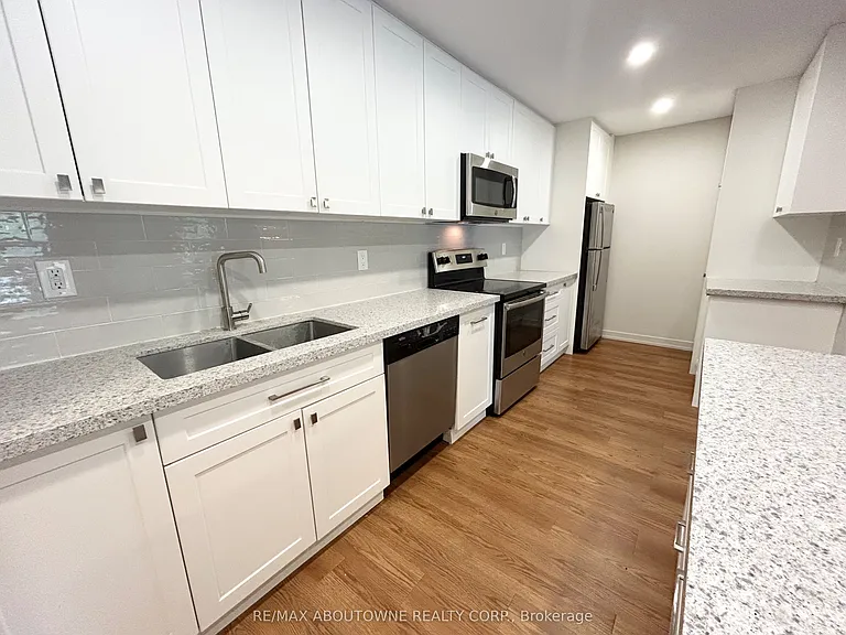 82 Millside Dr #105 — Photo 6