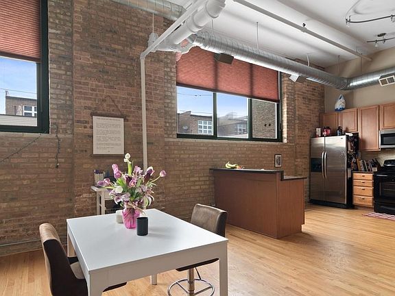 4th image of 2650 W Belden Ave APT 206