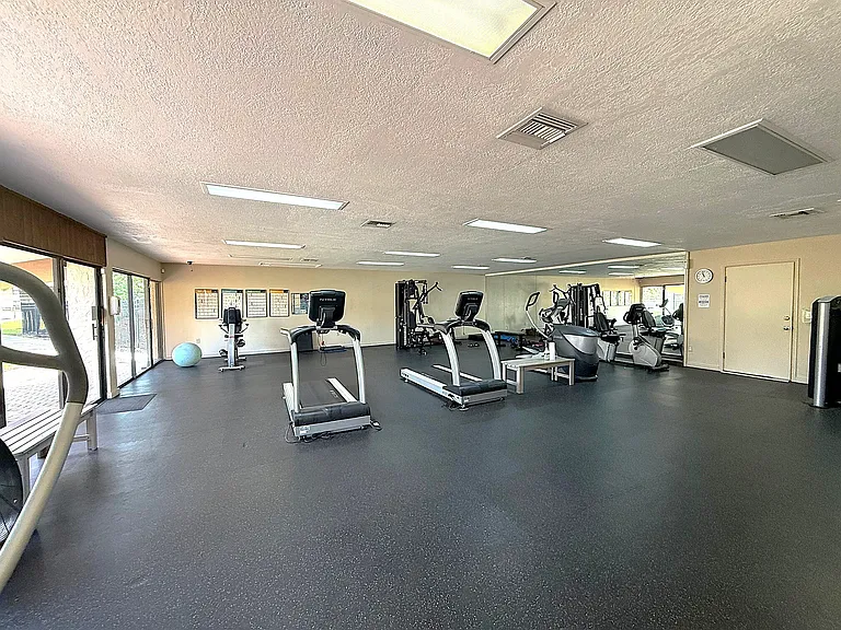 2906 S Semoran Blvd — Photo 19