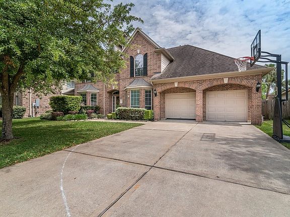 2nd image of 2417 Spoonbill Dr