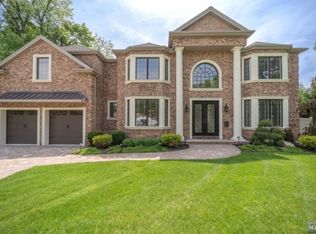 196 Haase Ave, Paramus, NJ 07652