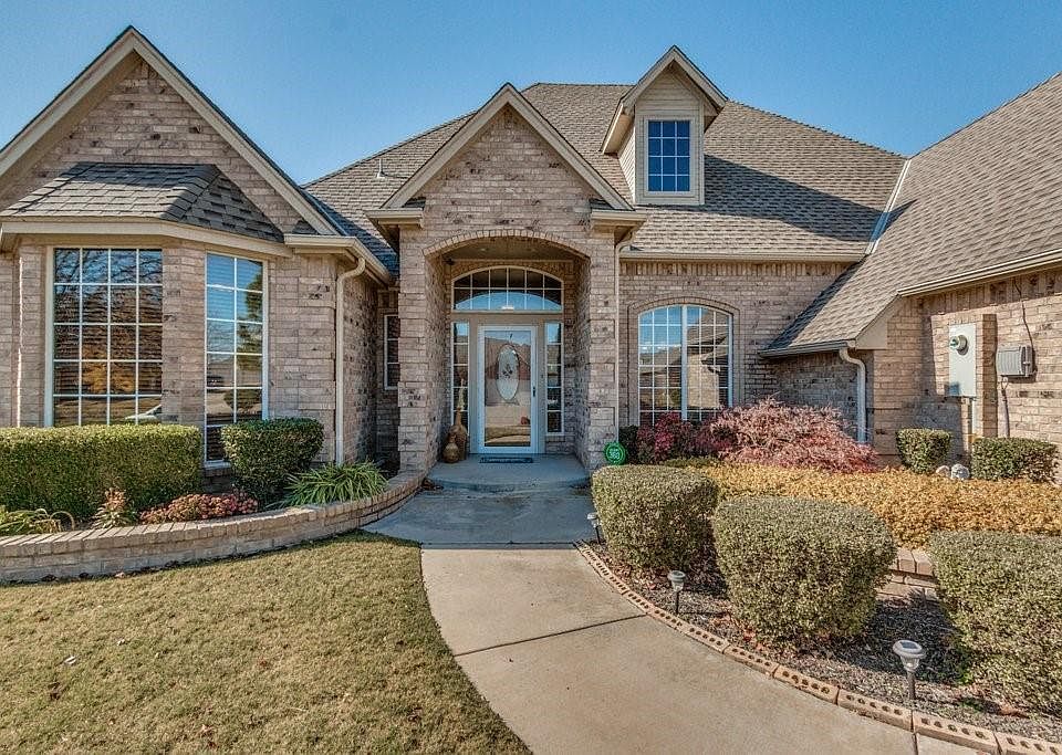 1st image of 10909 Gateshead Dr