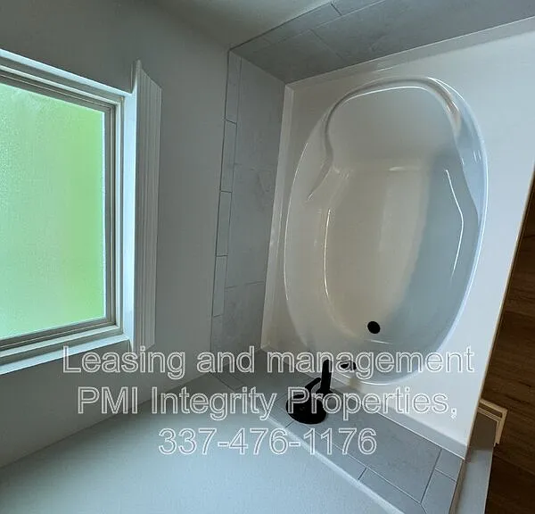 112 Segovia Way — Photo 12