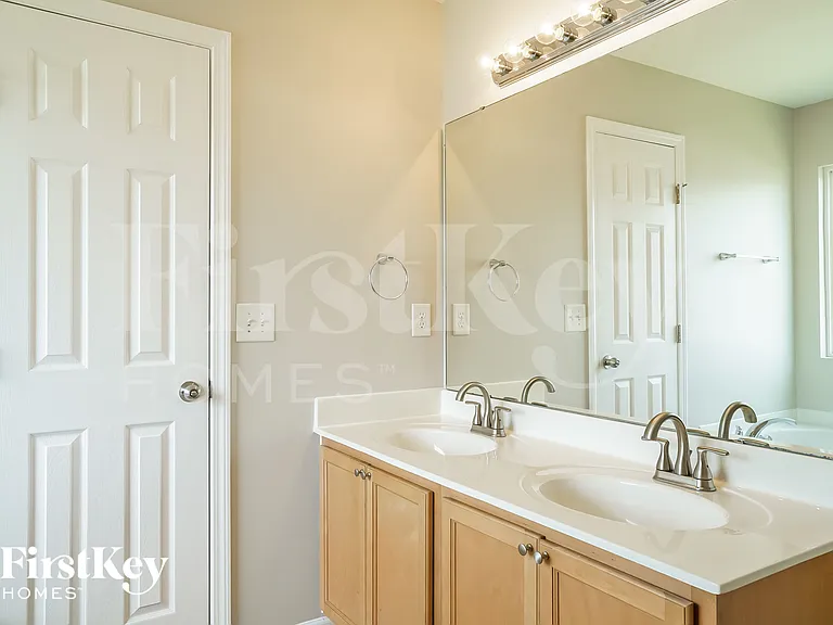 6831 Horseback Ln — Photo 13