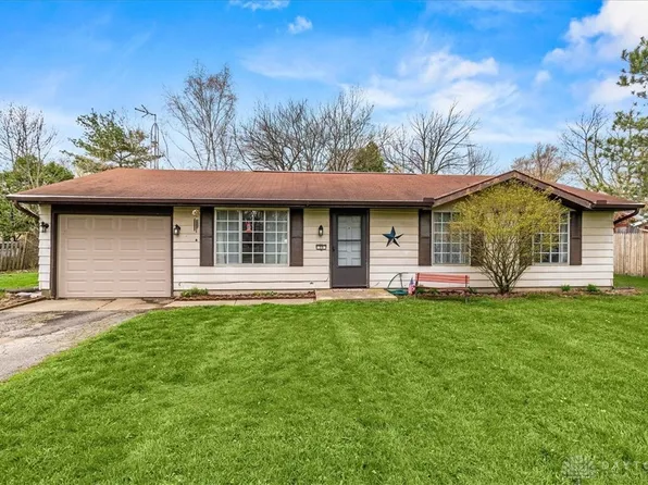 35 Weldon Ln, North Lewisburg, OH 43060