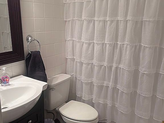guest custom full bath