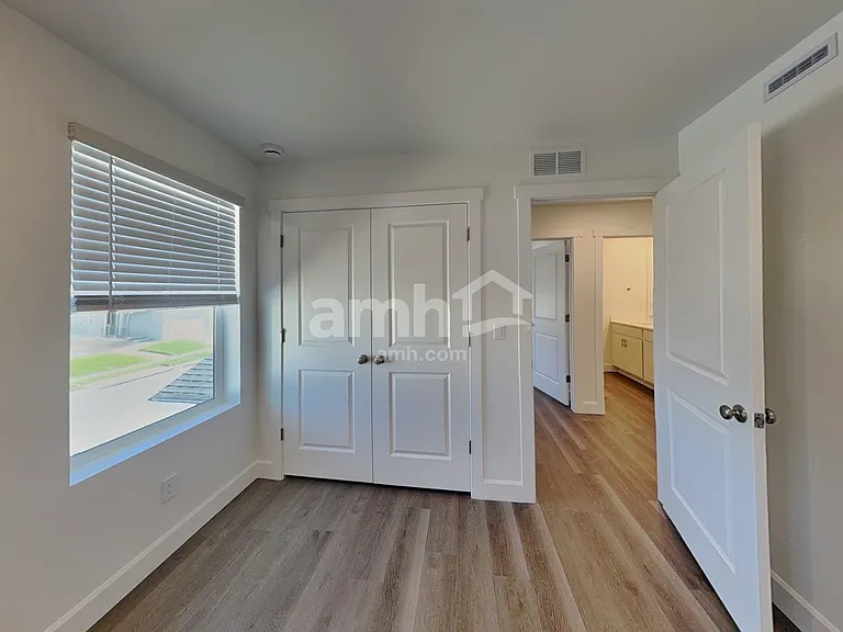 10028 Atchinson Ct — Photo 11