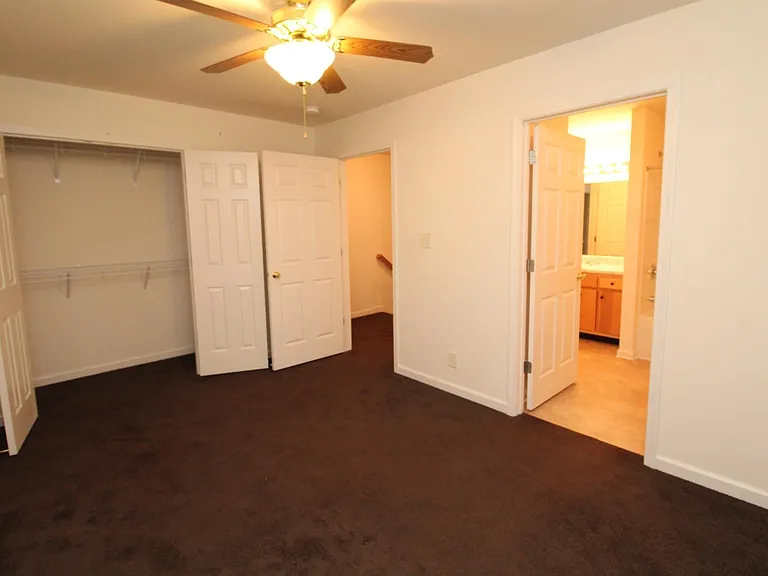 512 Peachers Ridge Rd #2B — Photo 4
