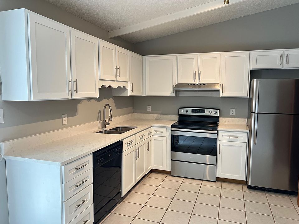 Fully Renovated Kitchen