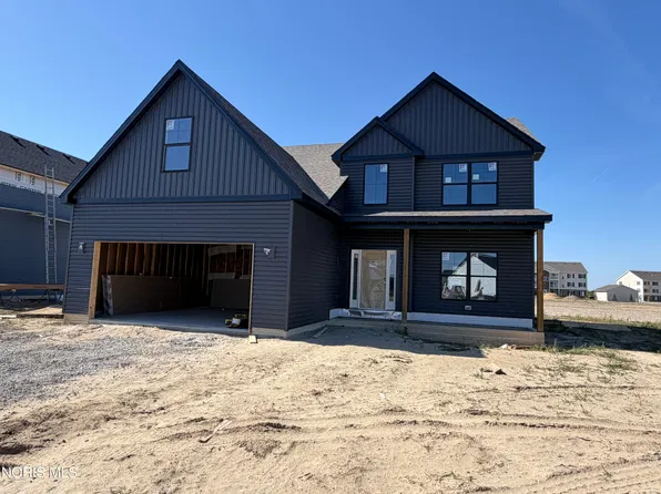 1422 Thomas Ln, Waterville, OH 43566