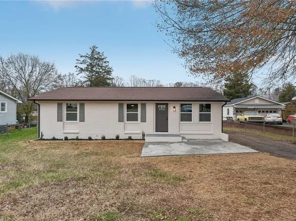 725 Shannon Bradley Rd, Gastonia, NC 28052