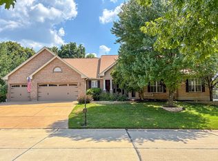 836 Timber Glen Ln, Ballwin, MO 63021