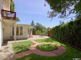 11 Las Palomas, Orinda, CA 94563