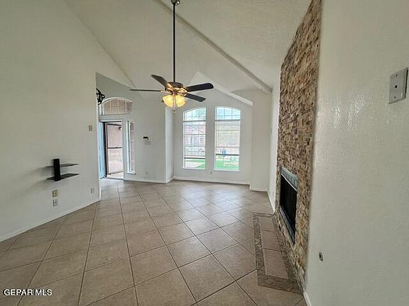 3rd image of 1305 Morgan Marie St