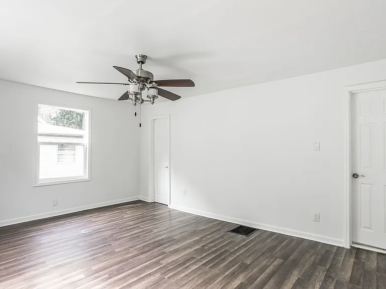 5108 Sunny Meade Ln — Photo 17