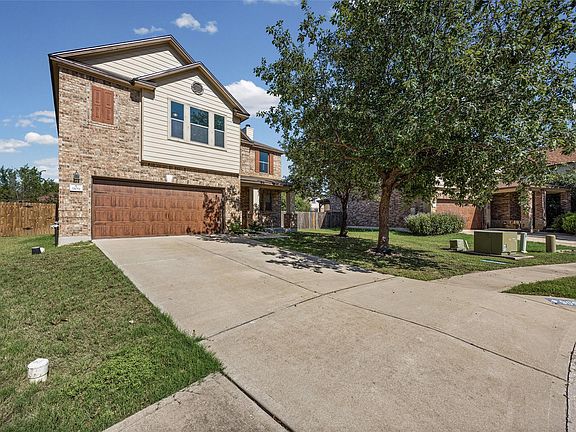 2nd image of 909 Lily Pad Ln