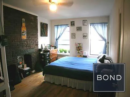 Rented by Bond New York | media 36