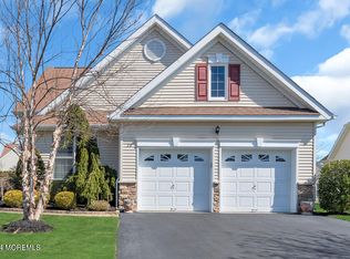 26 Dogwood Dr, Ocean, NJ 07712