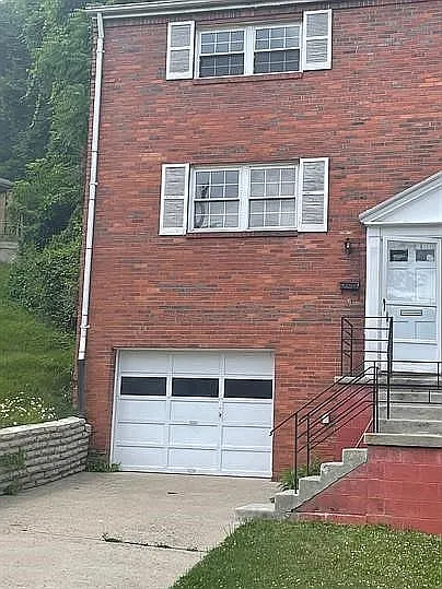 3 bed, 1240 sqft, $1,350 — Photo 1