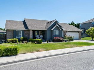 2927 S Keller Pl, Kennewick, WA 99337