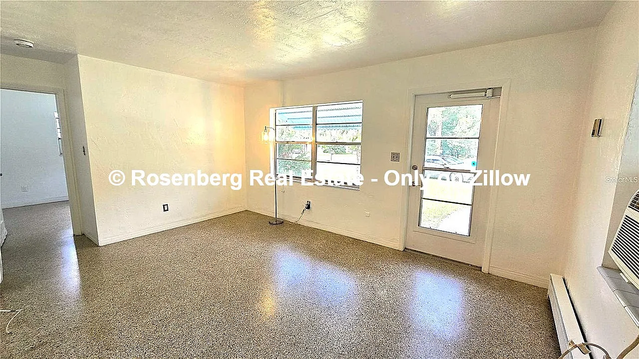 3 bed, 888 sqft, $1,500 — Photo 2