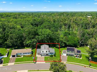 29 Brian Rd, Edison, NJ 08817