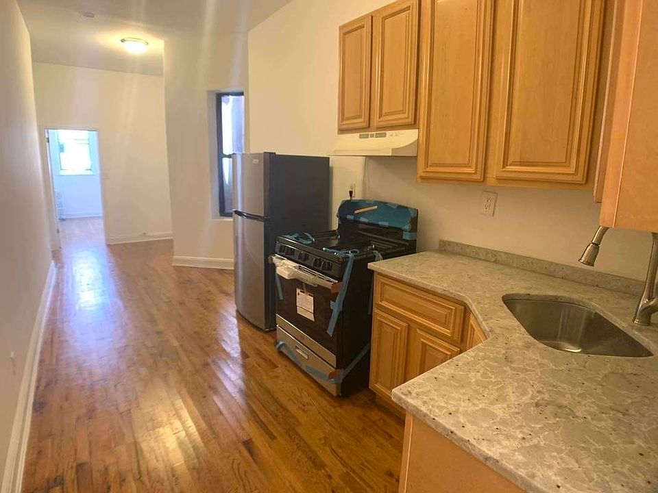 1st image of 102 Baltic St #1R